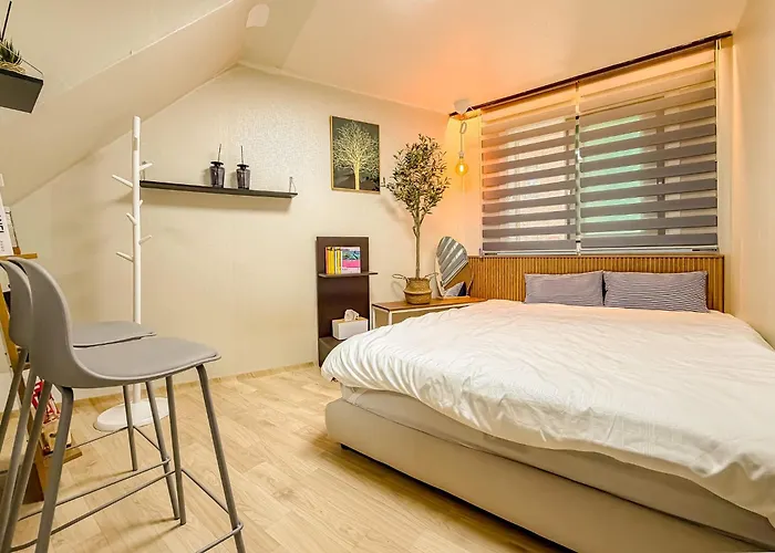 Cozy Near Gwangheungchang Station, Hongdae 5 Minutes,seongsu 15minutes アパート