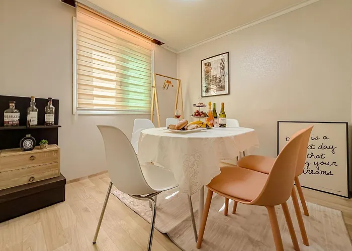 Cozy Near Gwangheungchang Station, Hongdae 5 Minutes,seongsu 15minutes ソウル特別市